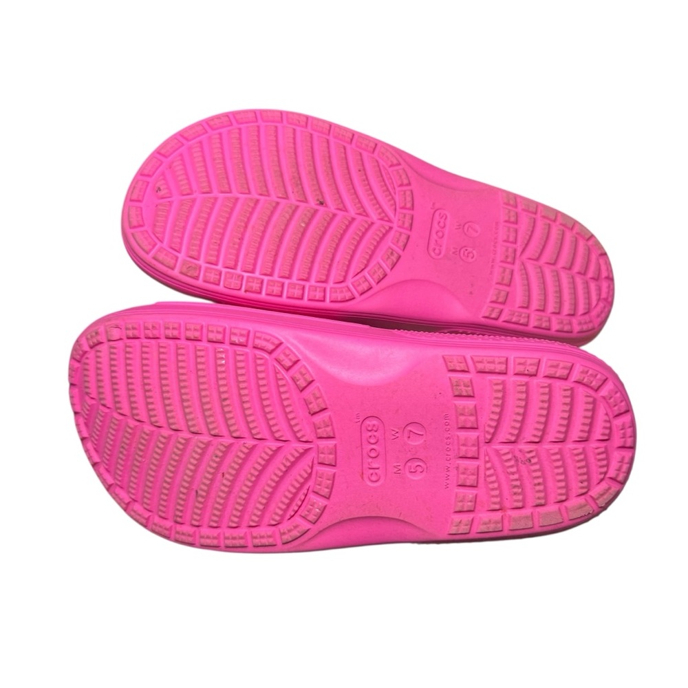 CROCS Bright Pink Slide Sandals Sz 7 EUC - Picture 7 of 8